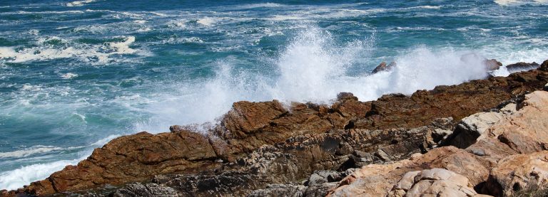 Waves at the coast of capetown